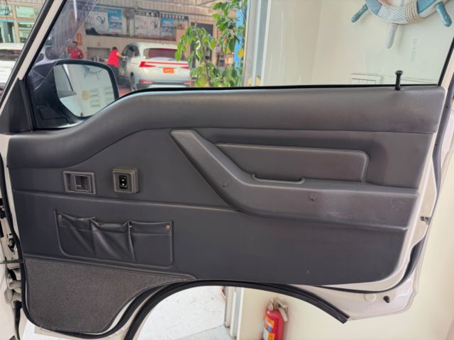 影片賞車✦得利卡 手排 里程僅跑3萬 全網最美！全車原鈑件 電子後視鏡.電動窗.前雷達.前後霧燈  第7張相片