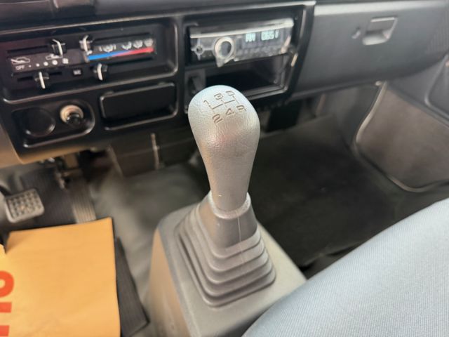 影片賞車✦得利卡 手排 里程僅跑3萬 全網最美！全車原鈑件 電子後視鏡.電動窗.前雷達.前後霧燈  第13張相片
