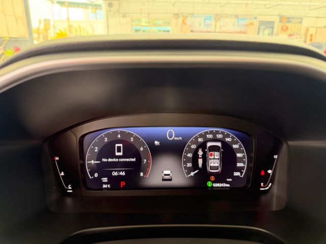 影片賞車✦CRV 汽油最頂級Prestige 里程僅跑2萬多 全車原鈑件.全景天窗.BOSE音響.環景.電尾門.無線充電  第14張相片