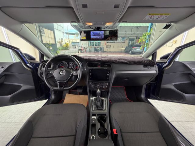 影片賞車✦Golf 1.4 TSI 里程僅跑13萬 全車原鈑件  ACC跟車.煞停.免鑰匙.雙區恆溫.Car Play  第10張相片