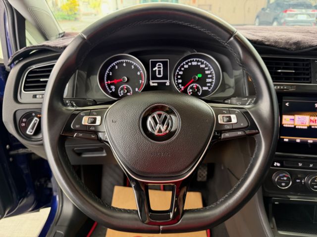 影片賞車✦Golf 1.4 TSI 里程僅跑13萬 全車原鈑件  ACC跟車.煞停.免鑰匙.雙區恆溫.Car Play  第11張相片