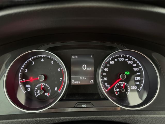 影片賞車✦Golf 1.4 TSI 里程僅跑13萬 全車原鈑件  ACC跟車.煞停.免鑰匙.雙區恆溫.Car Play  第12張相片