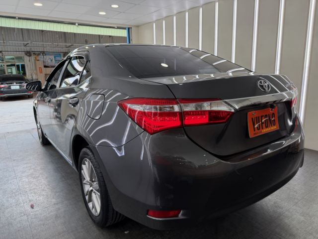 影片賞車✦ALTIS 全車原鈑件 方控.定速.恆溫.電動後視鏡收納.抬頭顯示幕 可全額貸零頭款  第5張相片