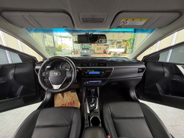 影片賞車✦ALTIS 全車原鈑件 方控.定速.恆溫.電動後視鏡收納.抬頭顯示幕 可全額貸零頭款  第12張相片