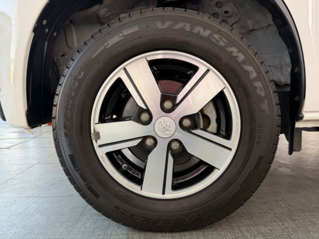 影片賞車✦2023.12月出廠 Town Ace 有TSS最頂級 里程僅跑4萬 全車原鈑件 升級360環景+安卓機  第6張相片