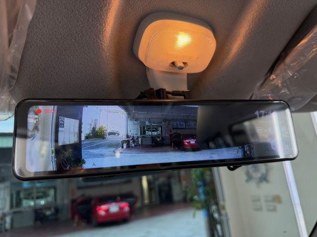 影片賞車✦2023.12月出廠 Town Ace 有TSS最頂級 里程僅跑4萬 全車原鈑件 升級360環景+安卓機  第18張相片