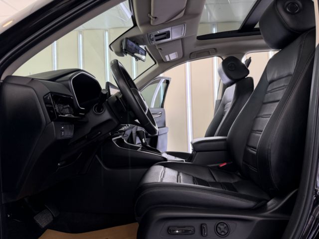 影片賞車✦CRV 最頂級Prestige 里程僅跑5萬 全車原鈑件.全景天窗.BOSE音響.360環景.電尾門  第7張相片