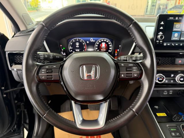 影片賞車✦CRV 最頂級Prestige 里程僅跑5萬 全車原鈑件.全景天窗.BOSE音響.360環景.電尾門  第12張相片