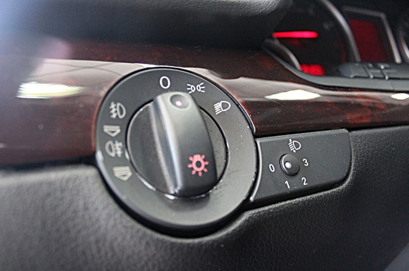 2004年 AUDI A4 2.0 優質進口代步車 里程跑少  第15張相片