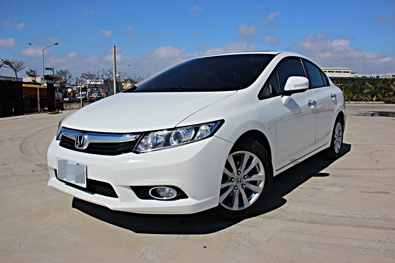 2013年 Honda Civic 1.8 頂級 一手車  第1張相片