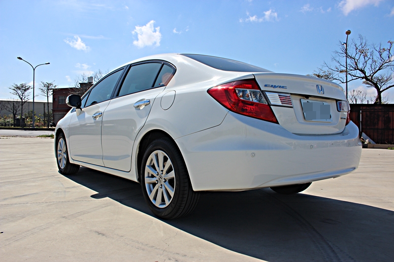 2013年 Honda Civic 1.8 頂級 一手車  第5張相片