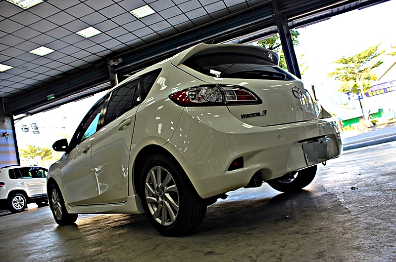 2012年 Mazda3 2.0 五門 全原廠 非改裝車 非惡操過車  第5張相片
