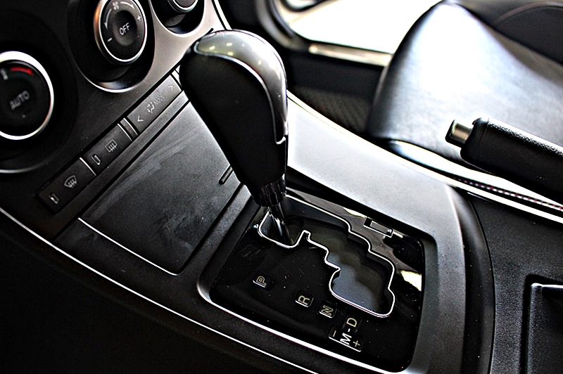2012年 Mazda3 2.0 五門 全原廠 非改裝車 非惡操過車  第12張相片