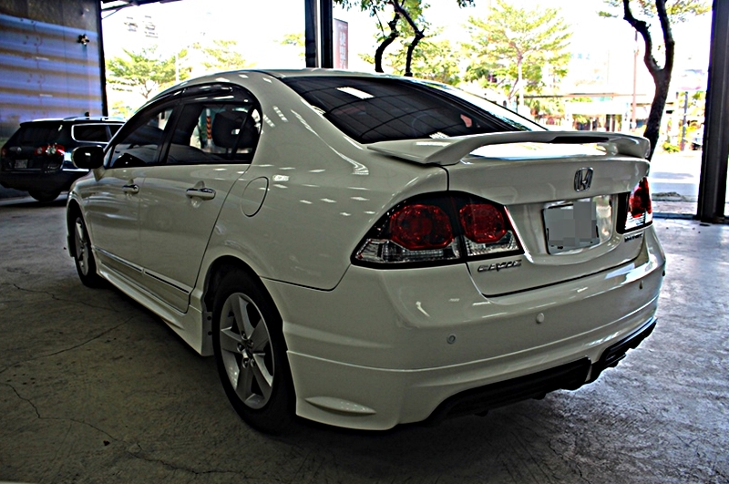 2009年 Honda K12 1.8 RR包  第5張相片