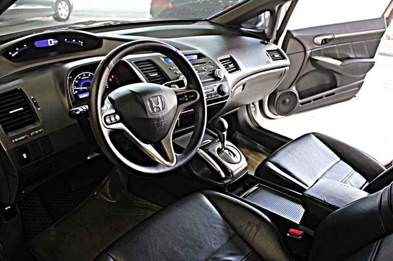 2009年 Honda K12 1.8 RR包  第6張相片