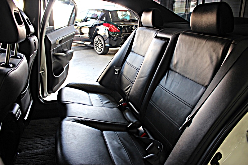 2009年 Honda K12 1.8 RR包  第7張相片