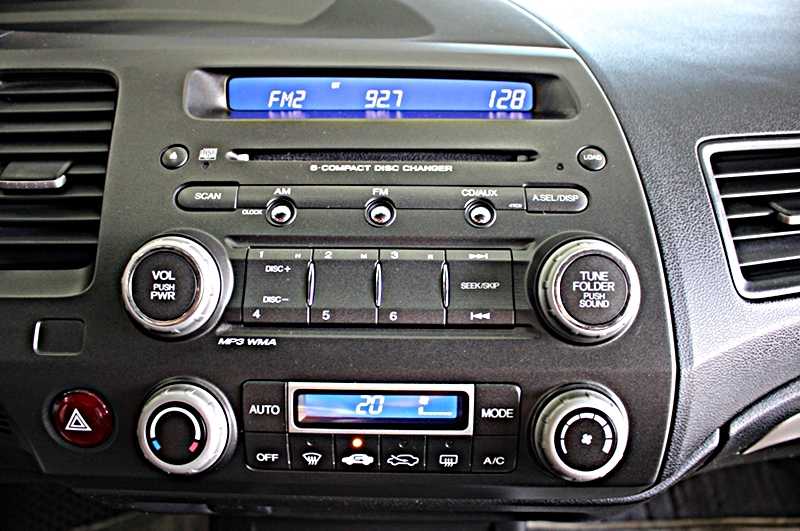 2009年 Honda K12 1.8 RR包  第13張相片