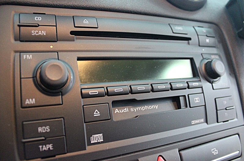 2006年 AUDI A3 2.0T 鋁圈 避震 空力套件 通通幫你改好  第17張相片