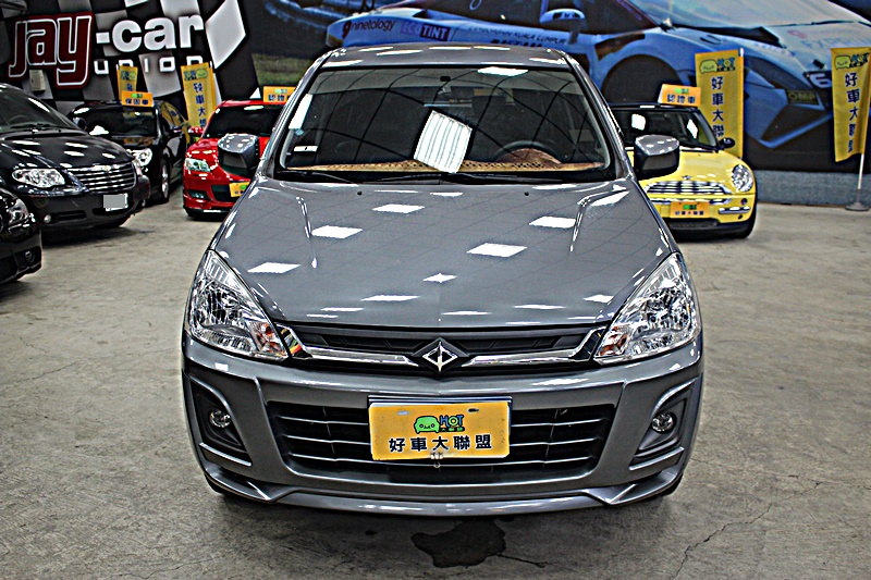 2015年 三菱 Zinger 2.4 最頂級 正一手車 里程實跑2萬多 原廠保養  第4張相片