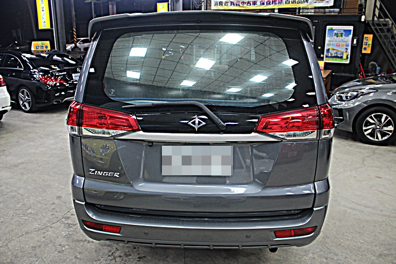 2015年 三菱 Zinger 2.4 最頂級 正一手車 里程實跑2萬多 原廠保養  第7張相片