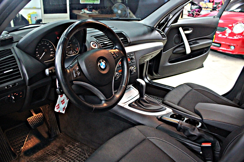 2007年 BMW E87 120I 選配天窗  第6張相片