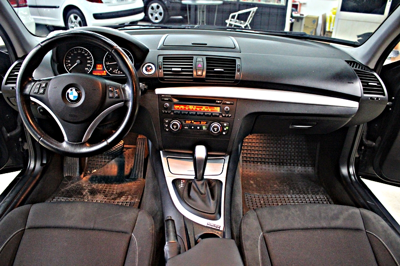 2007年 BMW E87 120I 選配天窗  第10張相片