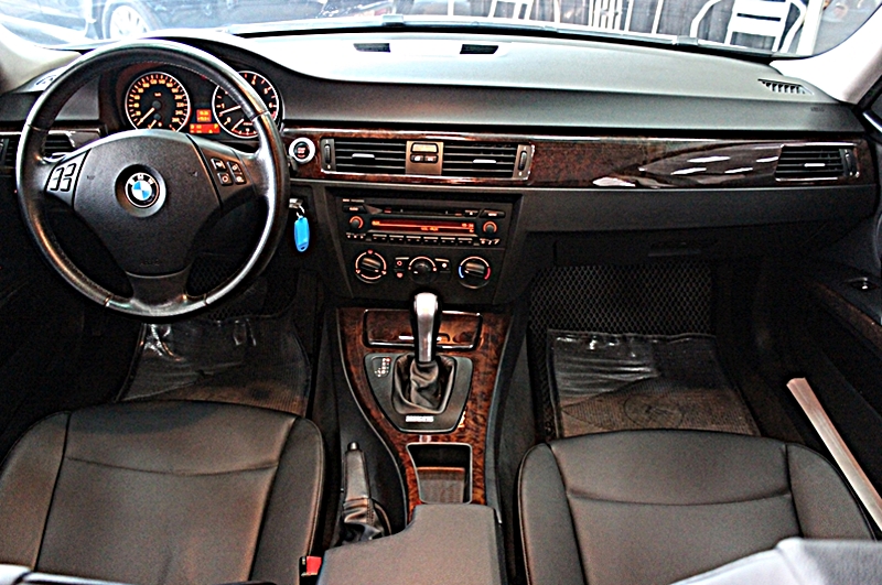 2005年 BMW E90 320 前車主正常使用正常保養 車況履約保證保固  第11張相片