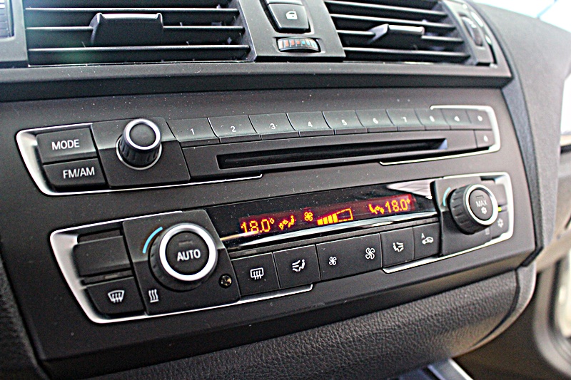 2012年式 BMW 120D 8速手自排 柴油渦輪增壓 省油 有力 又省稅金  第16張相片