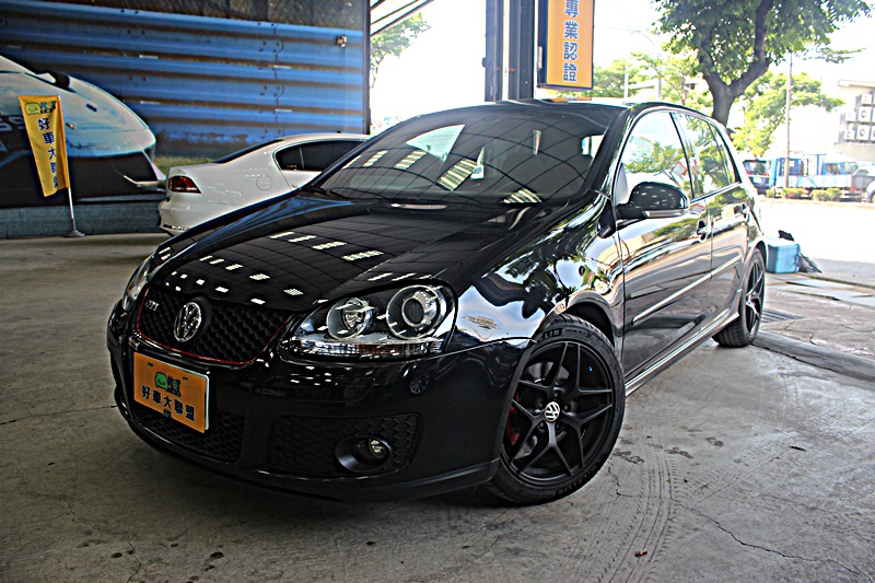 2006年 V.W Golf GTI 前車主超級無敵顧車~整台車漂亮到外面絕對找不到第二台  第1張相片