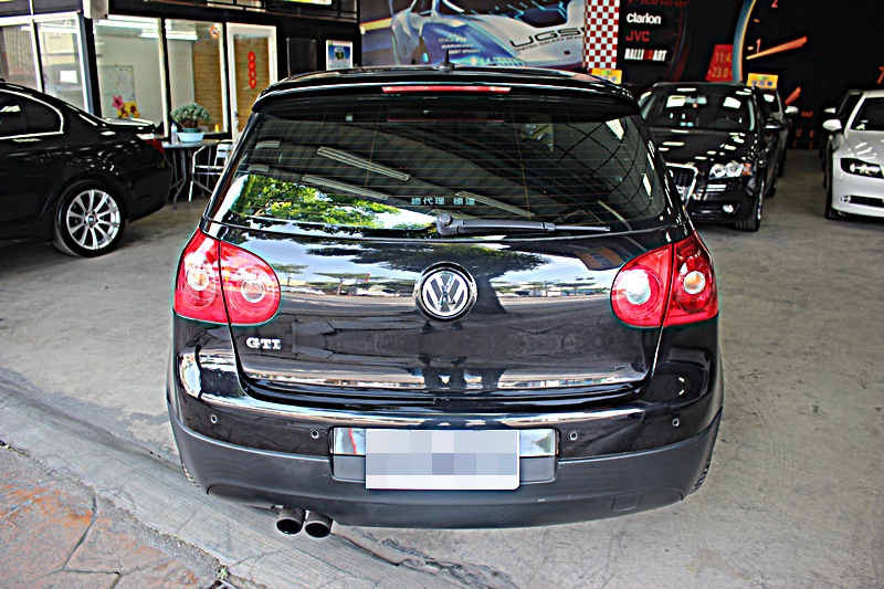 2006年 V.W Golf GTI 前車主超級無敵顧車~整台車漂亮到外面絕對找不到第二台  第4張相片