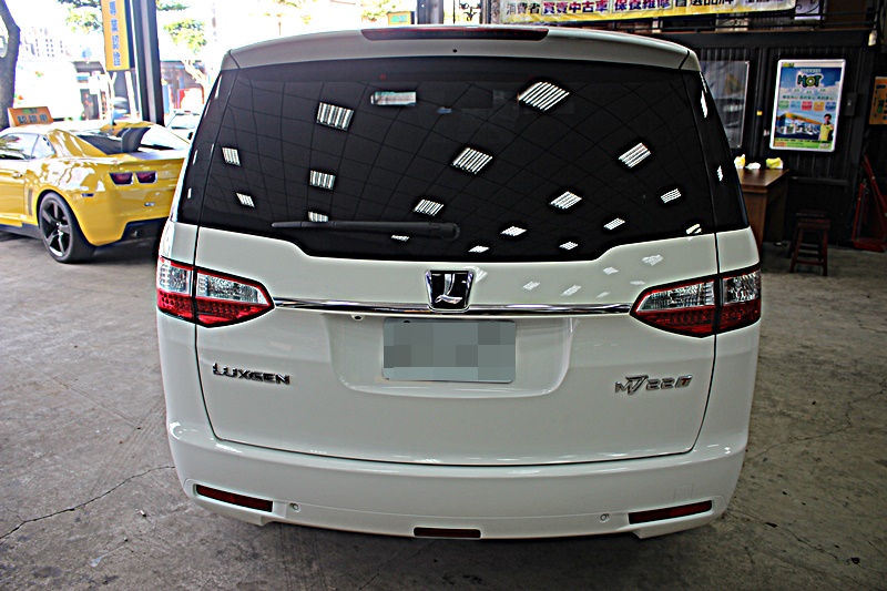 2010年 納智捷 MPV7 新車價110萬最頂級 正一手自用車 保證非租賃 非營業用車  第4張相片