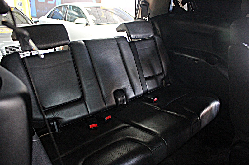 2010年 納智捷 MPV7 新車價110萬最頂級 正一手自用車 保證非租賃 非營業用車  第11張相片