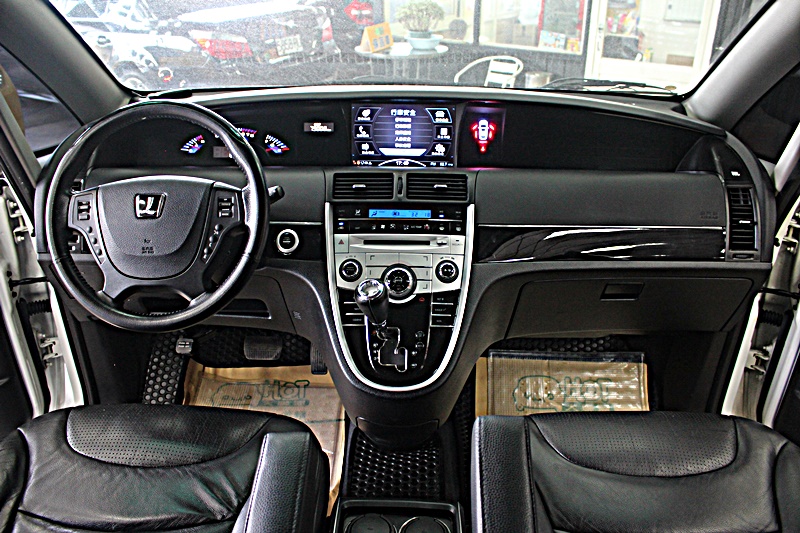 2010年 納智捷 MPV7 新車價110萬最頂級 正一手自用車 保證非租賃 非營業用車  第14張相片