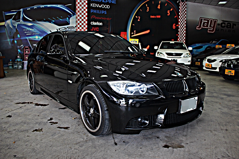 2006年 BMW E90 320I 全車M包 18吋正Hamann鋁圈  第2張相片