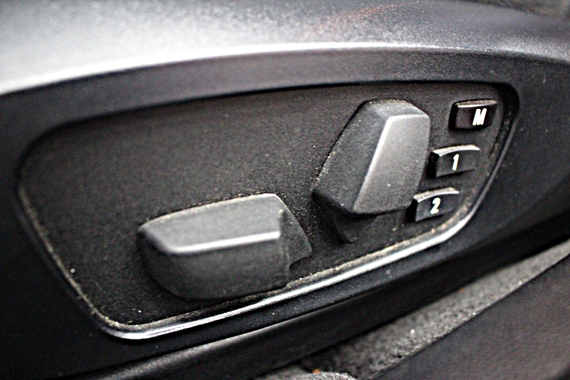 2006年 BMW E90 320I 全車M包 18吋正Hamann鋁圈  第14張相片
