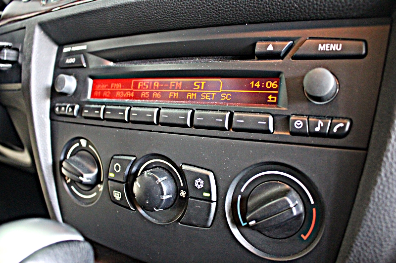 2006年 BMW E90 320I 全車M包 18吋正Hamann鋁圈  第15張相片