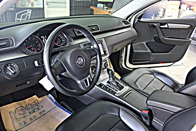 2012年 V.W Passat 1.8T   第6張相片