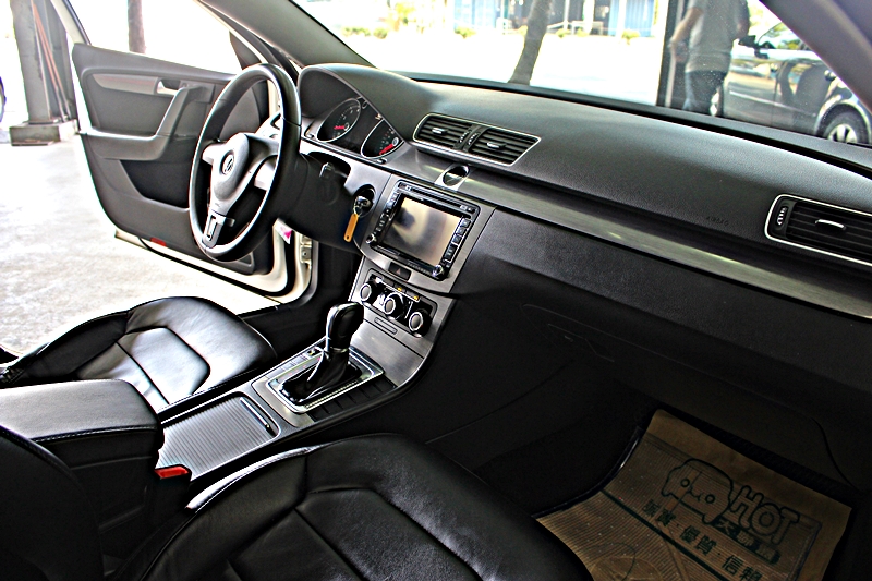 2012年 V.W Passat 1.8T   第8張相片