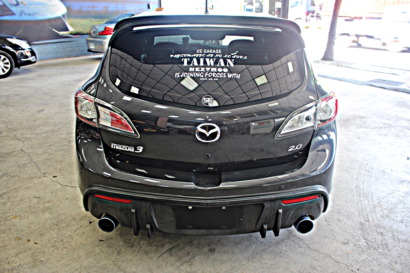 2011年 Mazda3 2.0 五門 全車精品改裝 前車主顧車程度難以想像  第4張相片