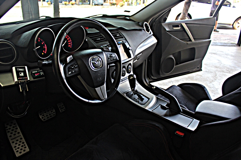 2011年 Mazda3 2.0 五門 全車精品改裝 前車主顧車程度難以想像  第8張相片