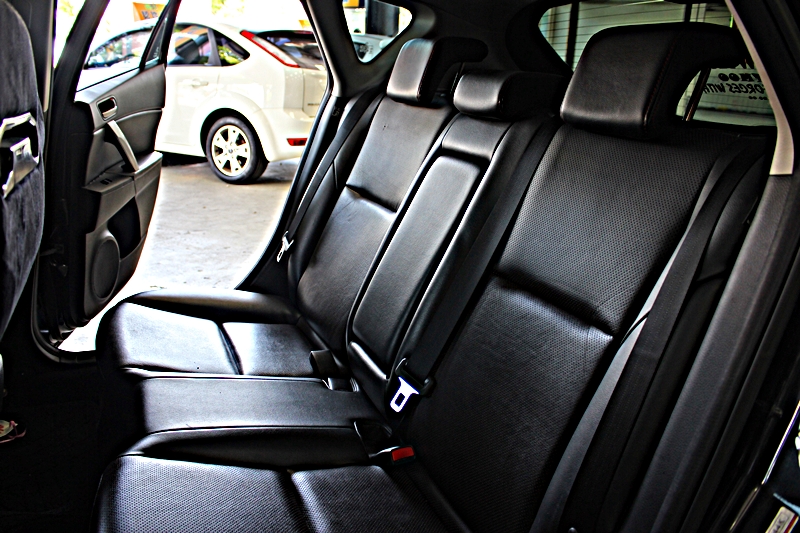2011年 Mazda3 2.0 五門 全車精品改裝 前車主顧車程度難以想像  第9張相片