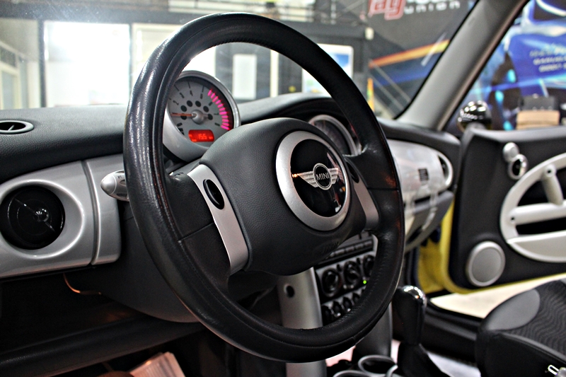 2002年 Mini Cooper 女用無菸車 車況超棒 里程跑少  第10張相片