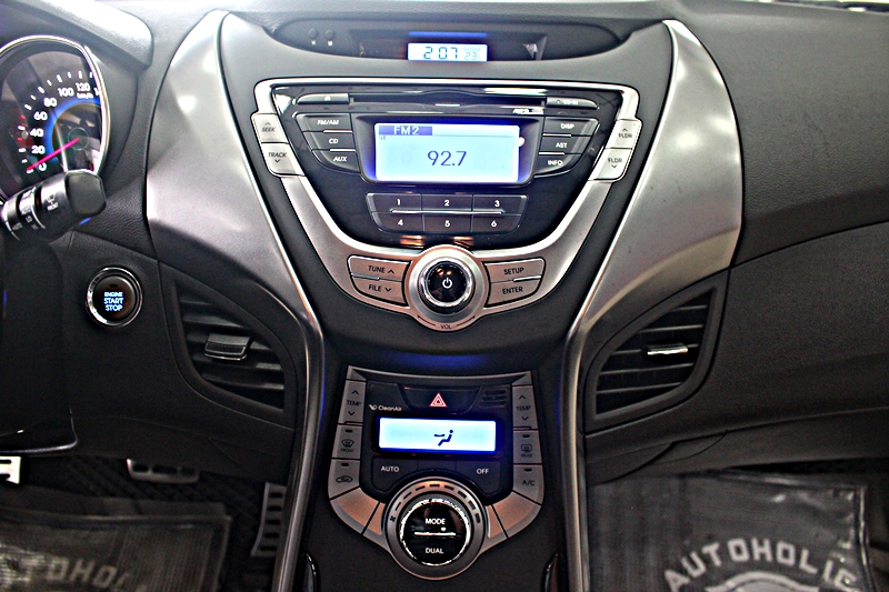 2013年 現代 Elantra 1.8 頂級版 X包也幫您裝好囉  第17張相片