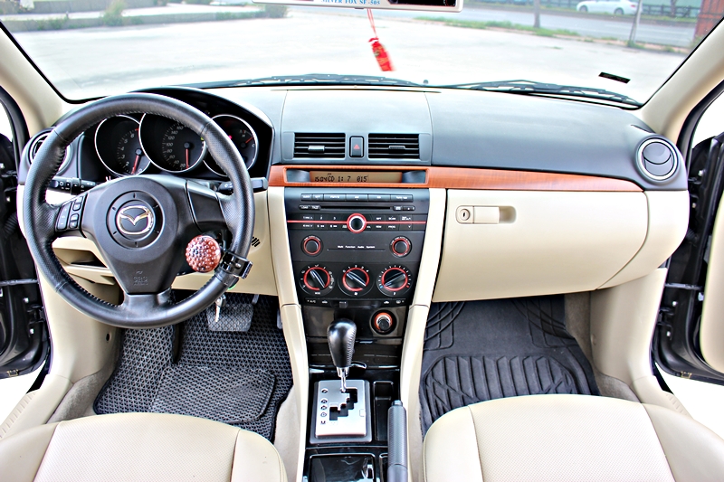 2005年 Mazda3 1.6 天窗 優質代步車 里程跑少 車況履約保證保固 可全額貸 免頭款交車  第10張相片