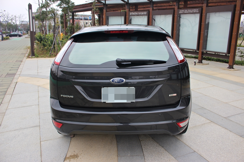 2011年 Focus 2.0 TDCI 柴由 里程跑少 省油省稅又有力 可全額貸 免頭款交車  第6張相片