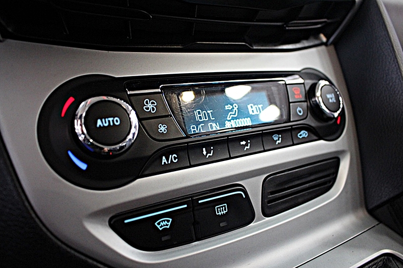 2013年 Focus 2.0 TDCI 柴油 車況完美如新 里程跑不多 可全額貸 免頭款交車  第15張相片