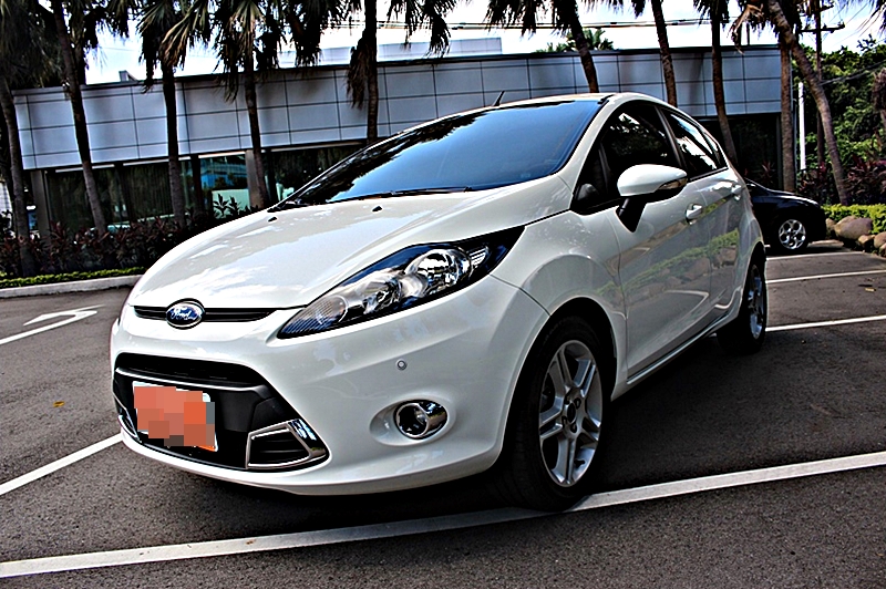 2013年 Fiesta 1.6 五門運動版 里程跑少 可全額貸 免頭款交車  第1張相片