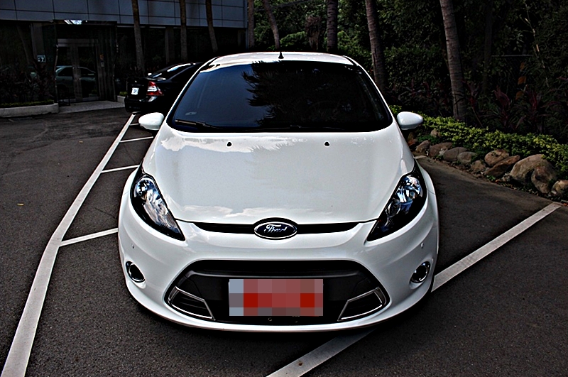 2013年 Fiesta 1.6 五門運動版 里程跑少 可全額貸 免頭款交車  第6張相片