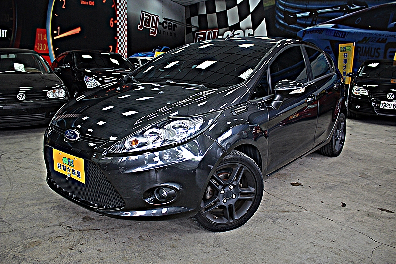 2012年 Fiesta 1.6 五門運動版 改鋁圈 降避震 可全額貸 免頭款交車  第1張相片