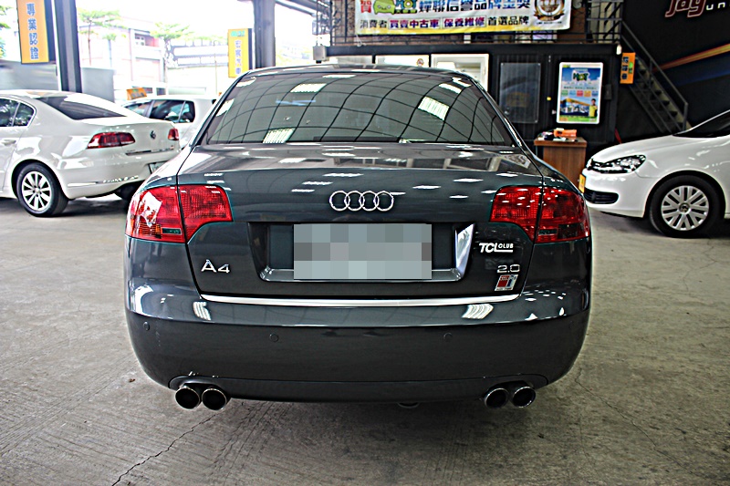  2005年 Audi A4 2.0T 改裝鋁圈 避震器 車況履約保證保固  第4張相片